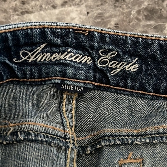American Eagle Next Level Low-Rise Artist Crop Jean Size 2 - Picture 8 of 9